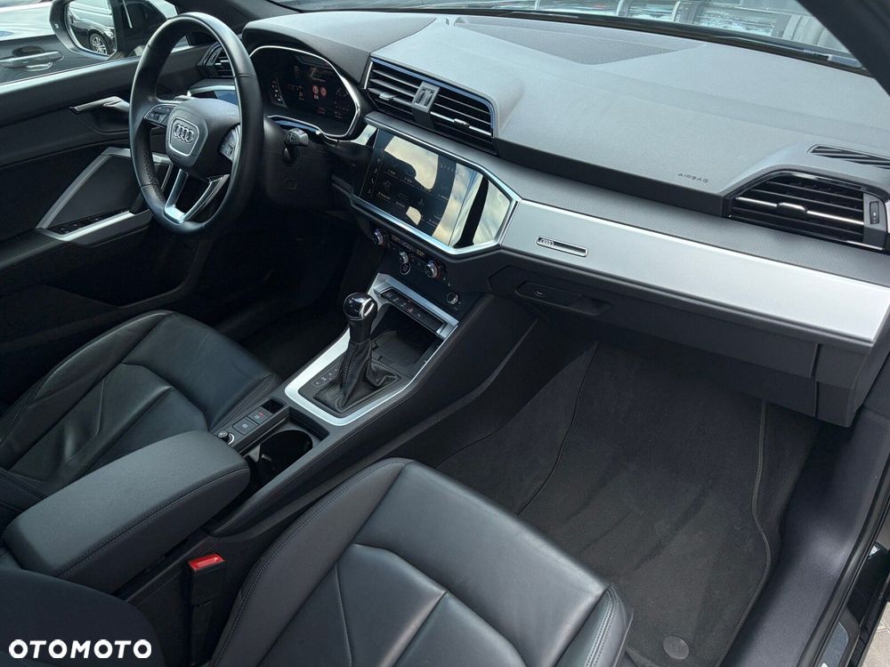 Audi Q3 - 22