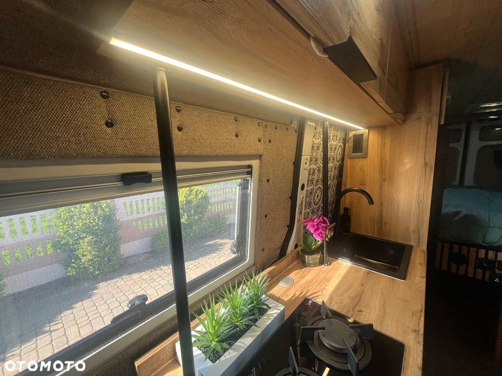 Volkswagen Crafter - 9