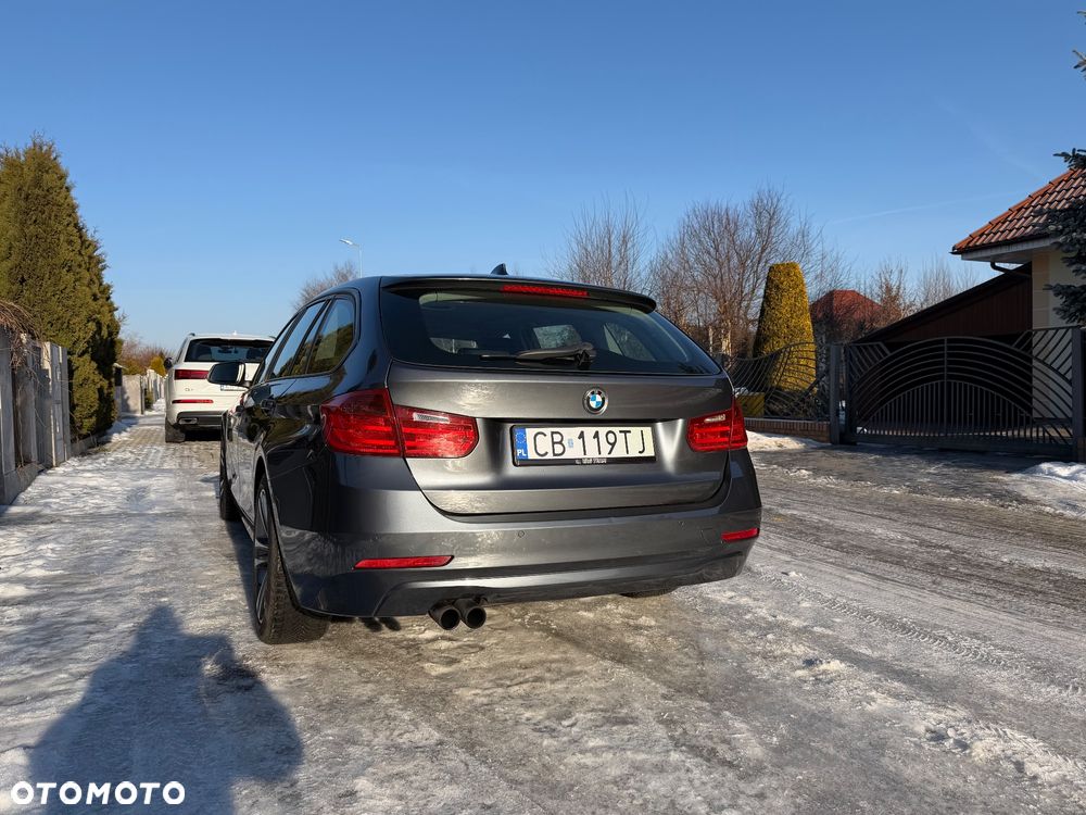 BMW Seria 3 328i xDrive Sport-Aut - 5