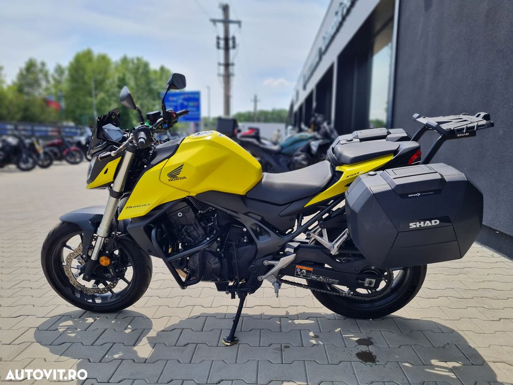 Honda CB 750 Hornet - 4