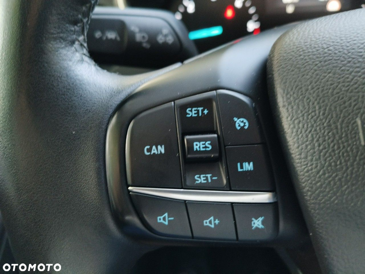 Ford Focus - 11