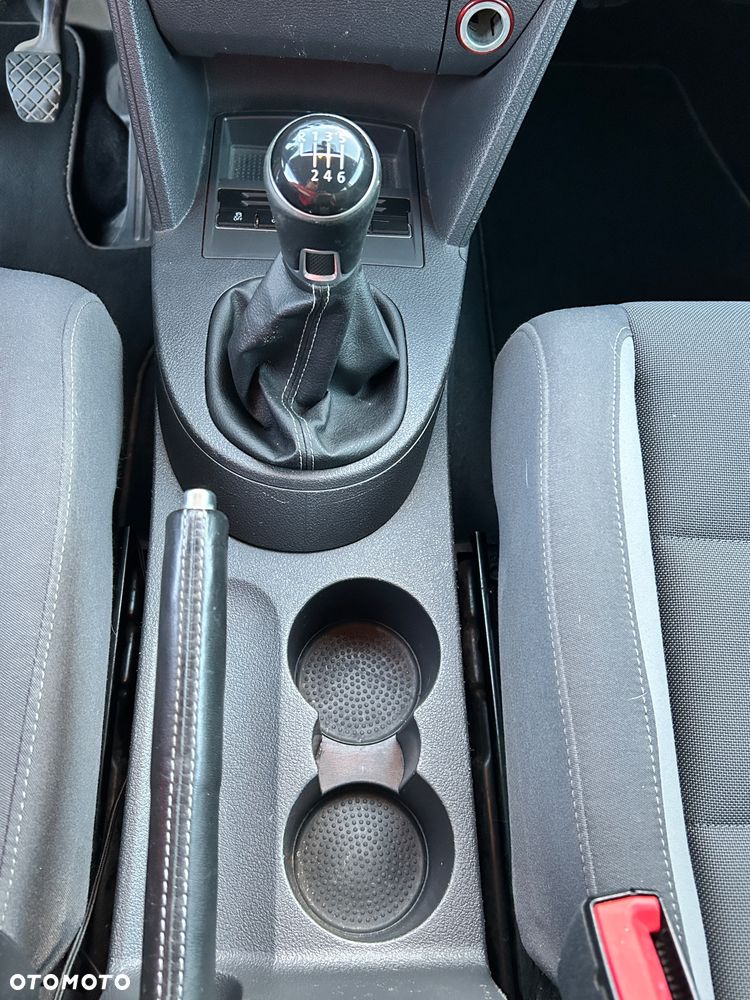 Volkswagen Touran 1.6 TDI DPF Life - 31