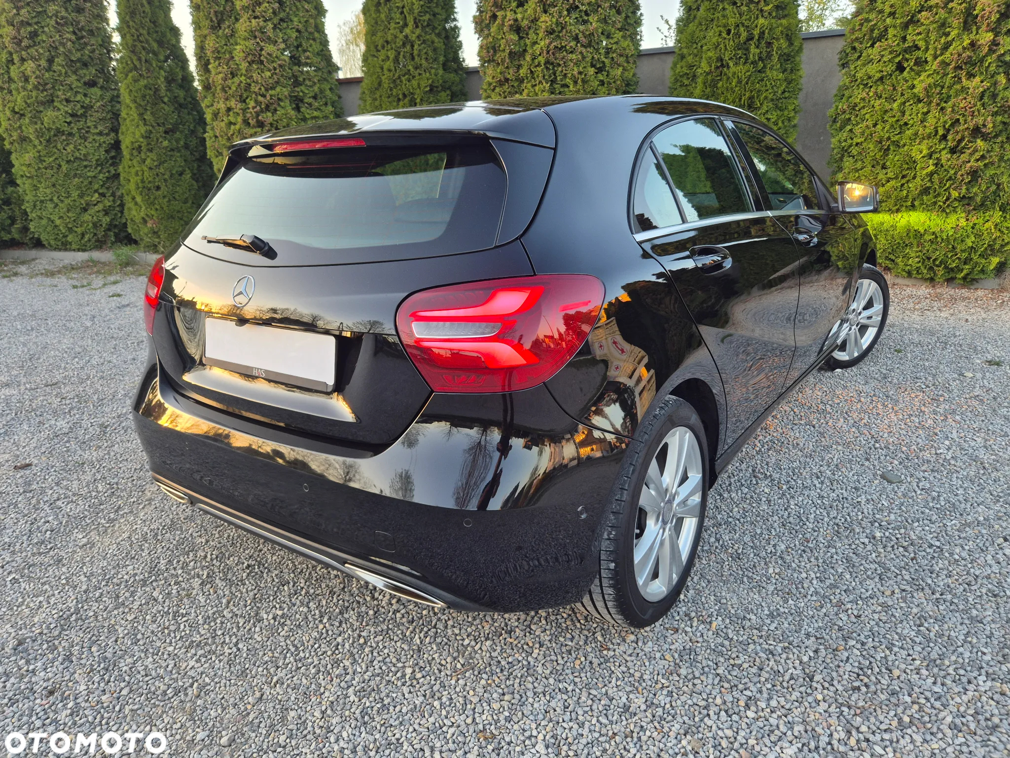 Mercedes-Benz Klasa A 180 (BlueEFFICIENCY) Urban - 37