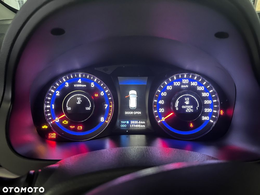 Hyundai i40 2.0 GDI Comfort + - 8