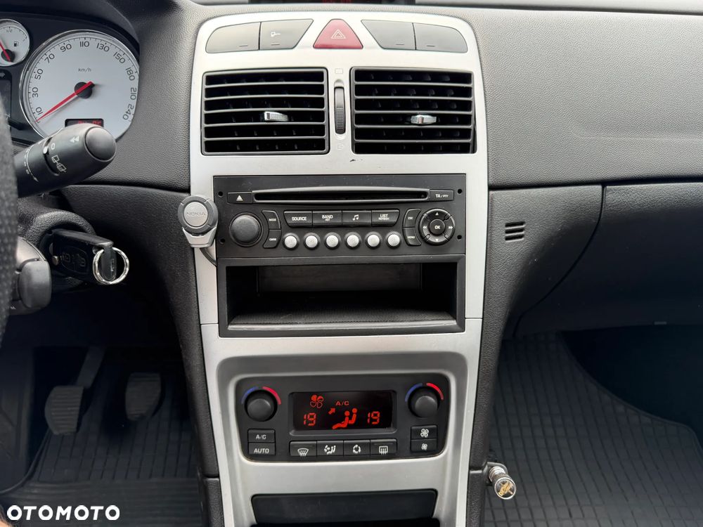 Peugeot 307 HDi 90 Filou - 32