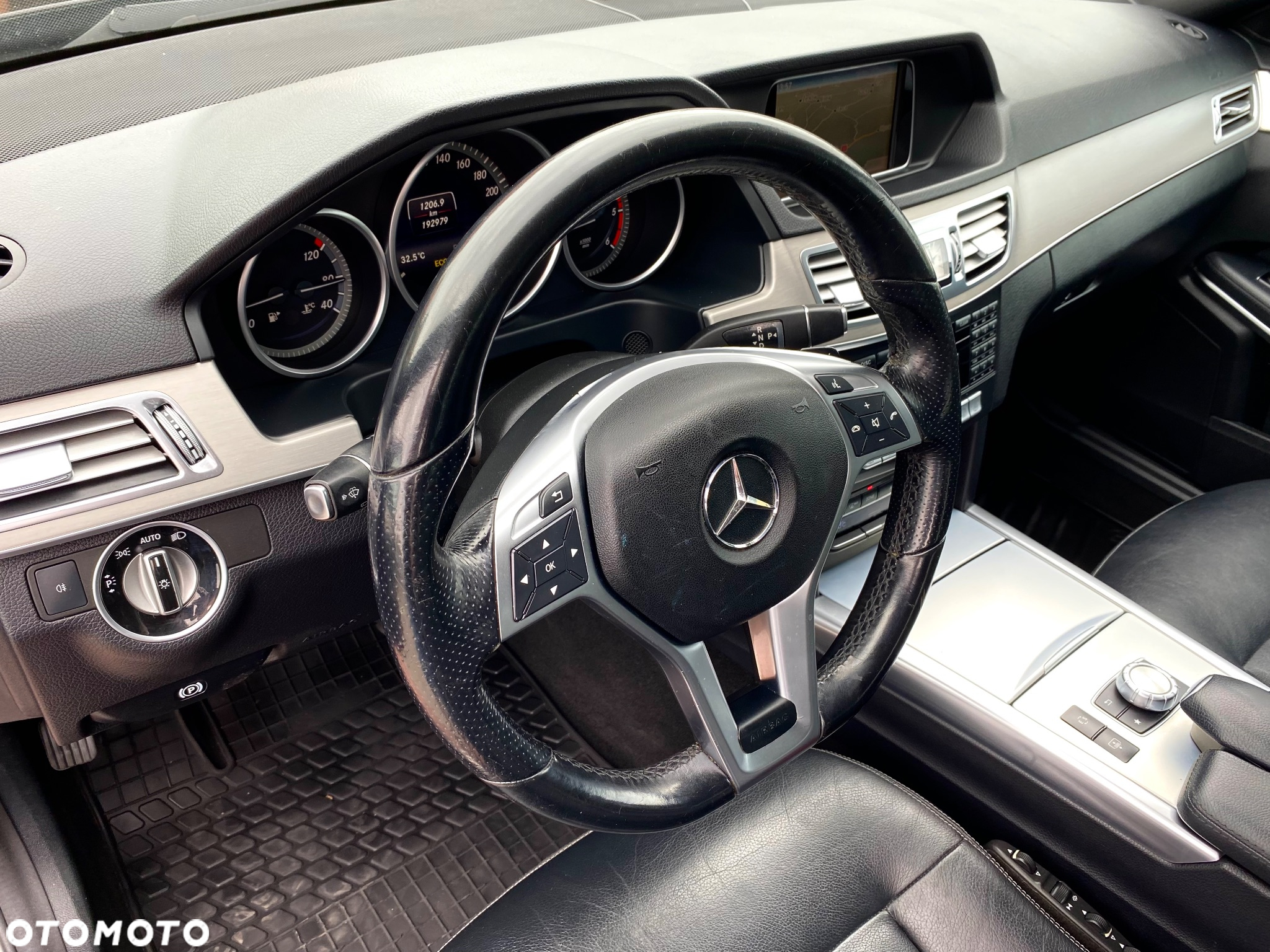 Mercedes-Benz Klasa E 220 BlueTEC 9G-TRONIC - 12