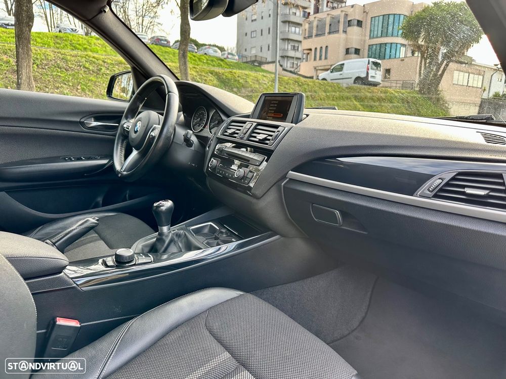 BMW 116 d Line Urban - 36