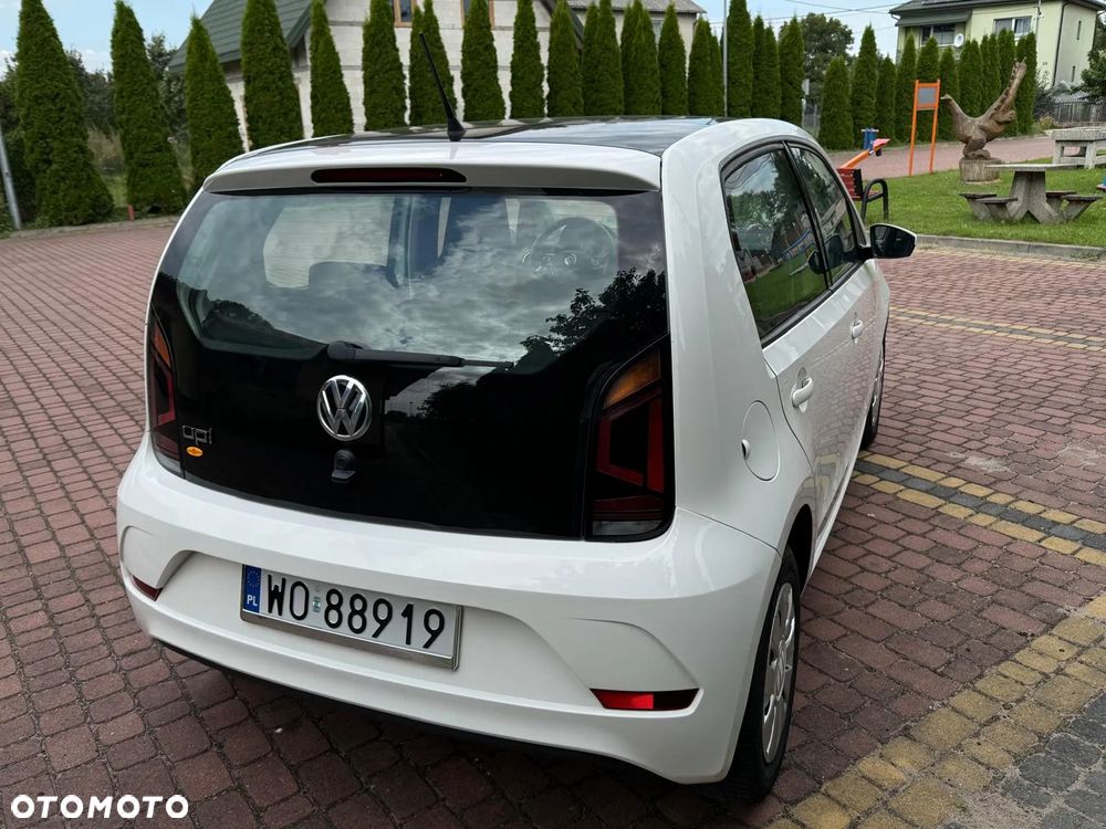 Volkswagen up! - 9