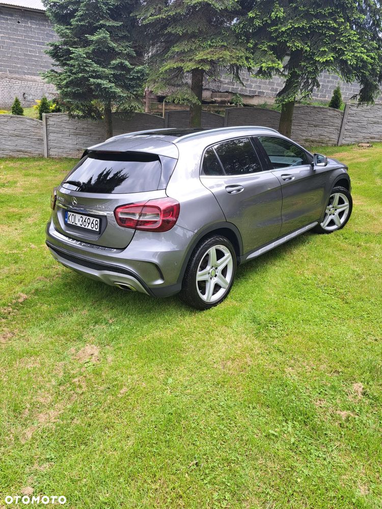 Mercedes-Benz GLA 250 4Matic 7G-DCT AMG Line - 16