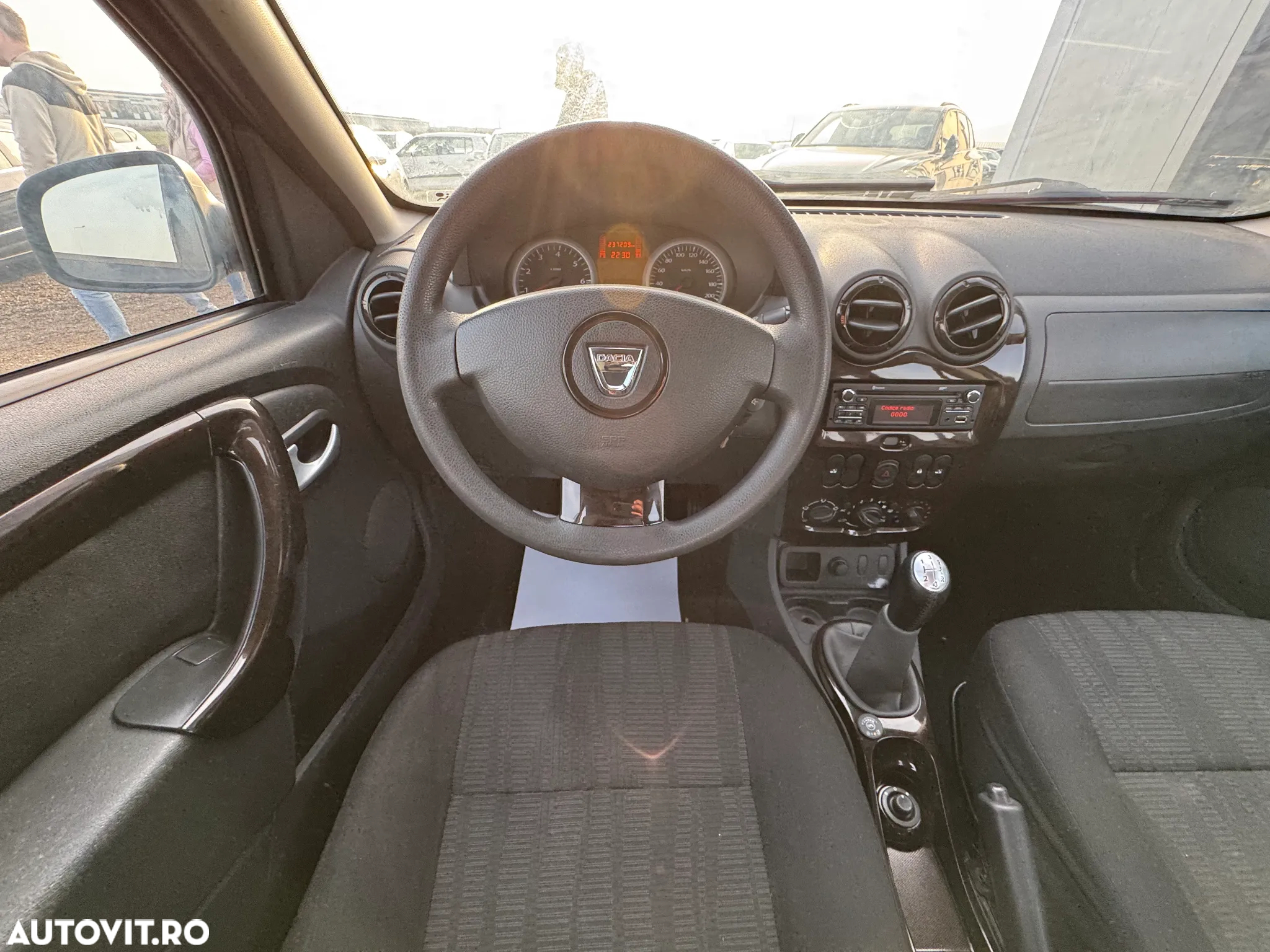 Dacia Duster 1.6 4x2 Laureate - 21