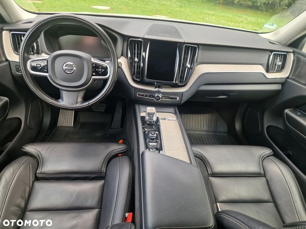 Volvo XC 60 B5 D AWD Geartronic Momentum - 18