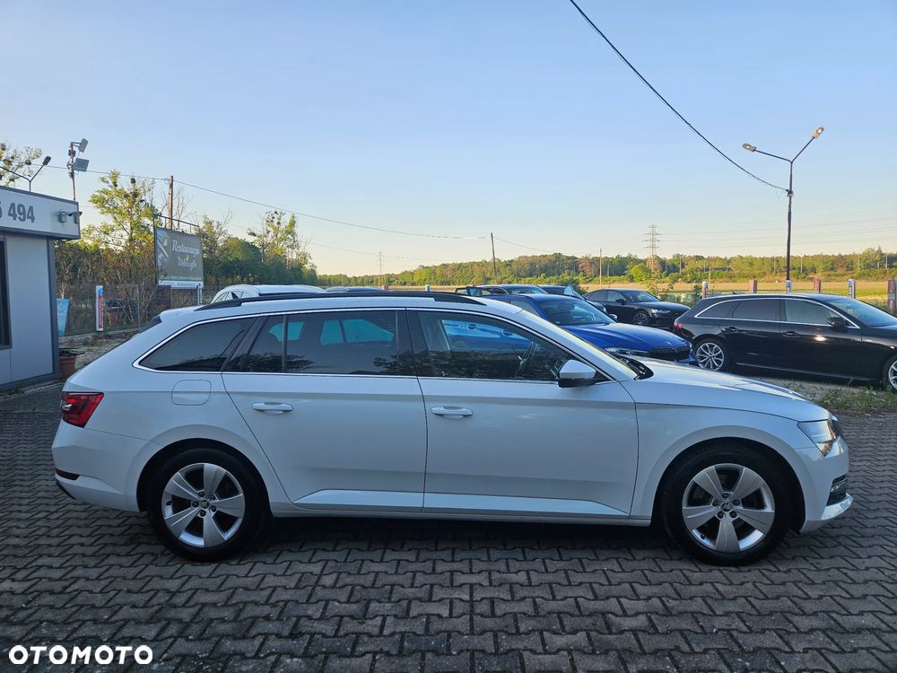 Skoda Superb 2.0 TDI DSG Ambition - 5