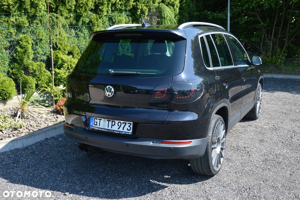 Volkswagen Tiguan - 16