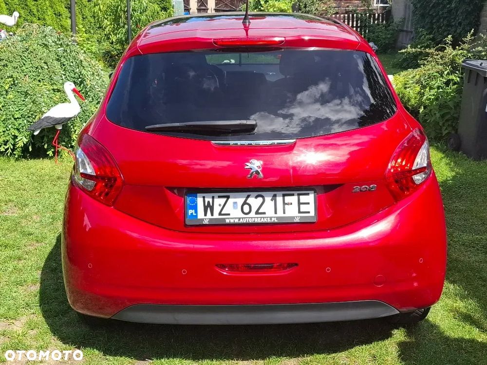 Peugeot 208 1.2 PureTech Style - 8