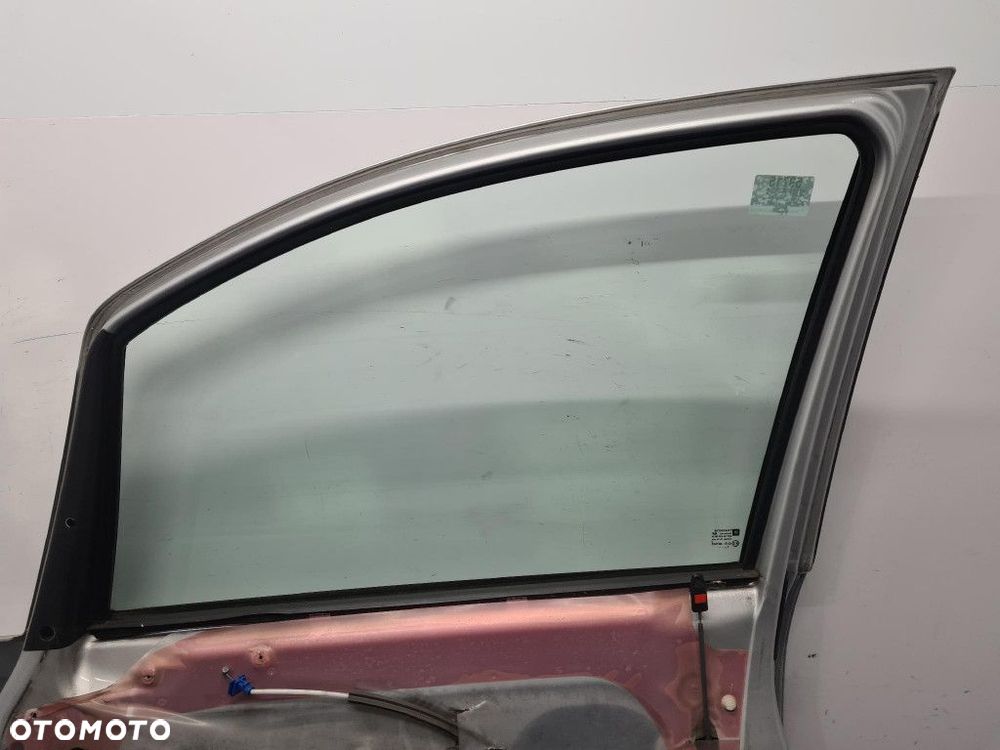 OPEL ZAFIRA A DRZWI PRZÓD PRAWE Z157 - 12