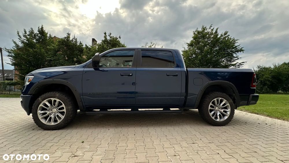 RAM 1500 Crew Cab Sport - 2
