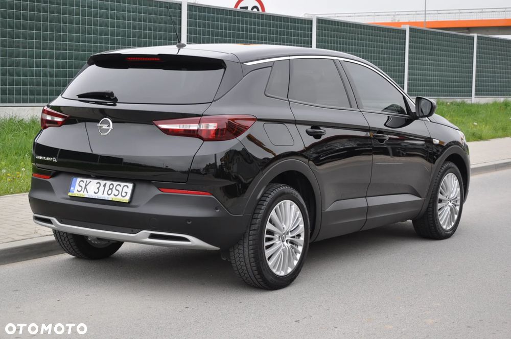 Opel Grandland X 1.2 T GPF Design Line S&S - 11