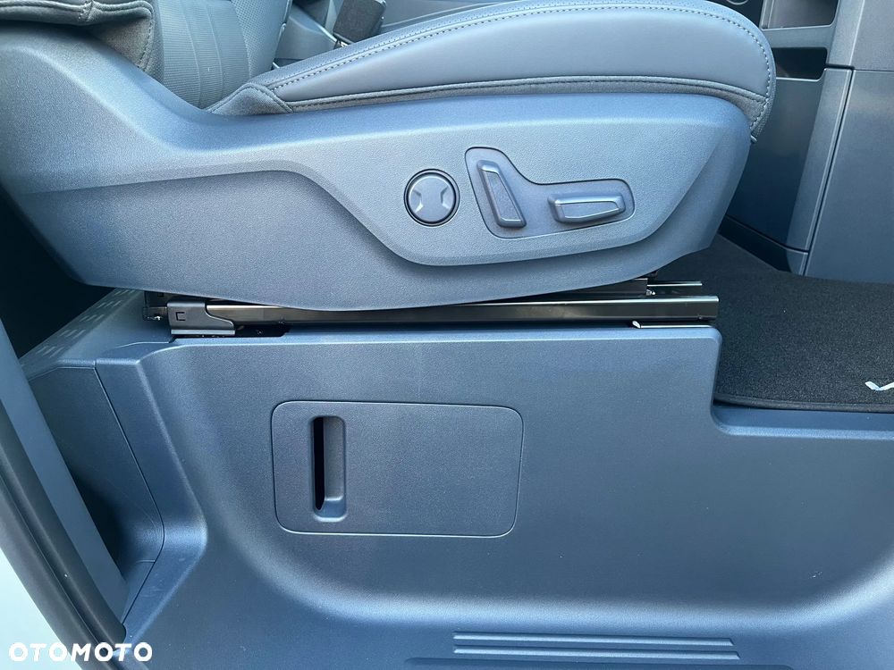 Kia PV5 - 35