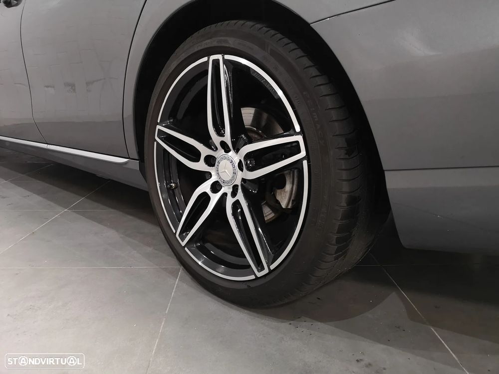 Mercedes-Benz E 220 CDi Avantgarde BE Auto. - 20