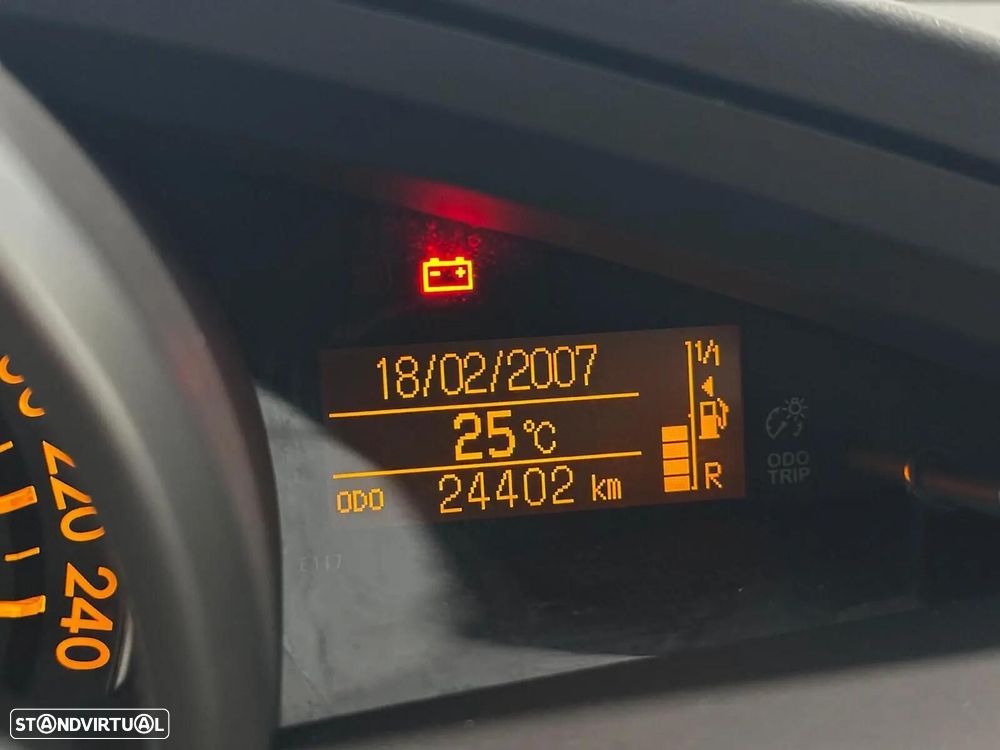 Toyota Verso 2.0 D-4D Energy - 38
