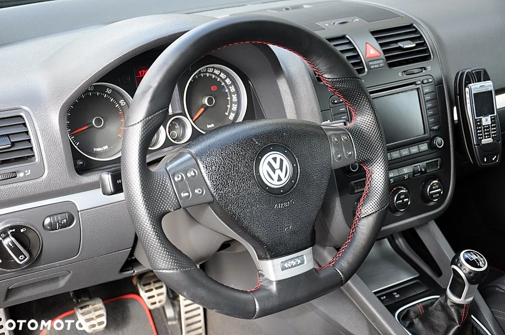 Volkswagen Golf 2.0 GTI - 19