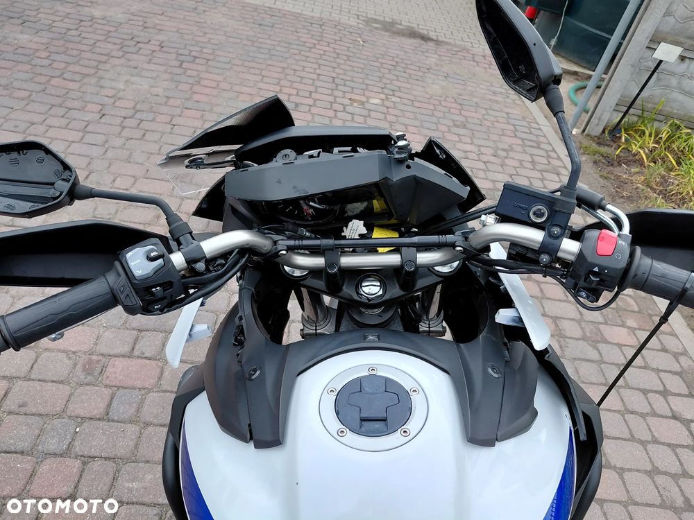 Suzuki V-STROM - 27