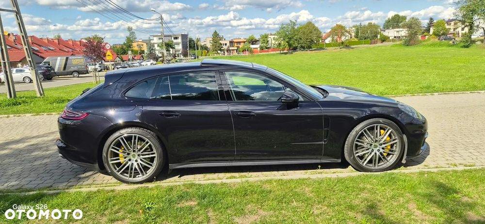 Porsche Panamera 4S Executive - 31