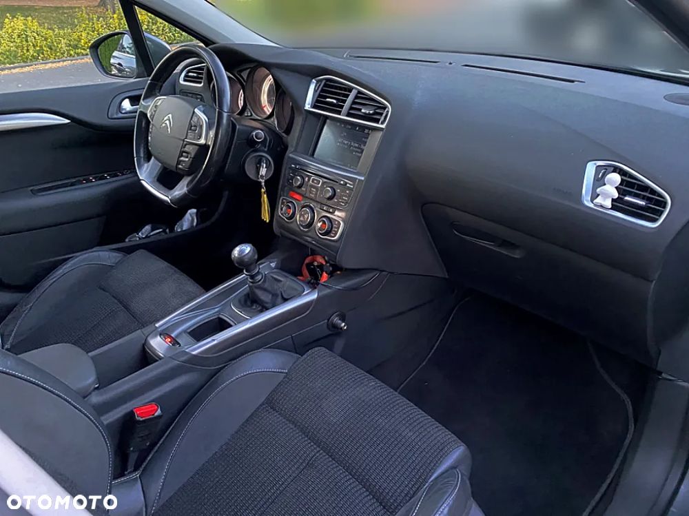 Citroën C4 1.6 HDi Exclusive - 8