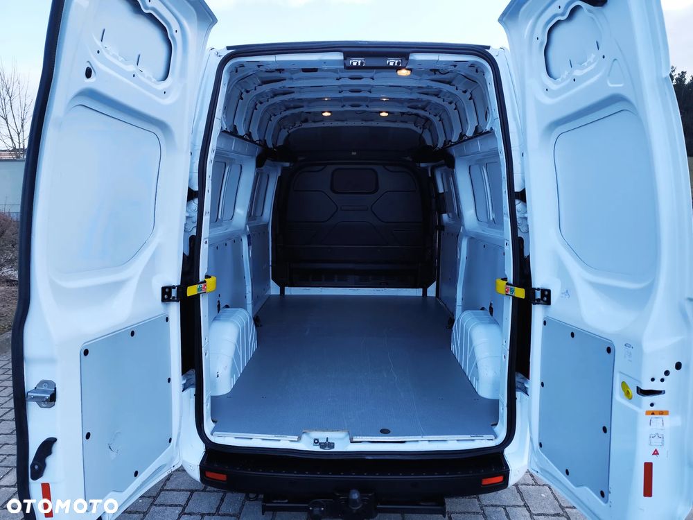 Ford Transit Custom - 13