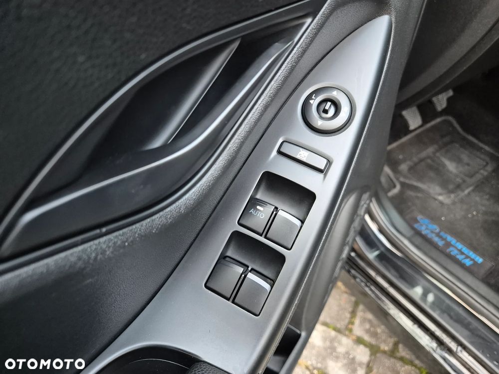Hyundai ix20 1.4 blue Comfort - 16