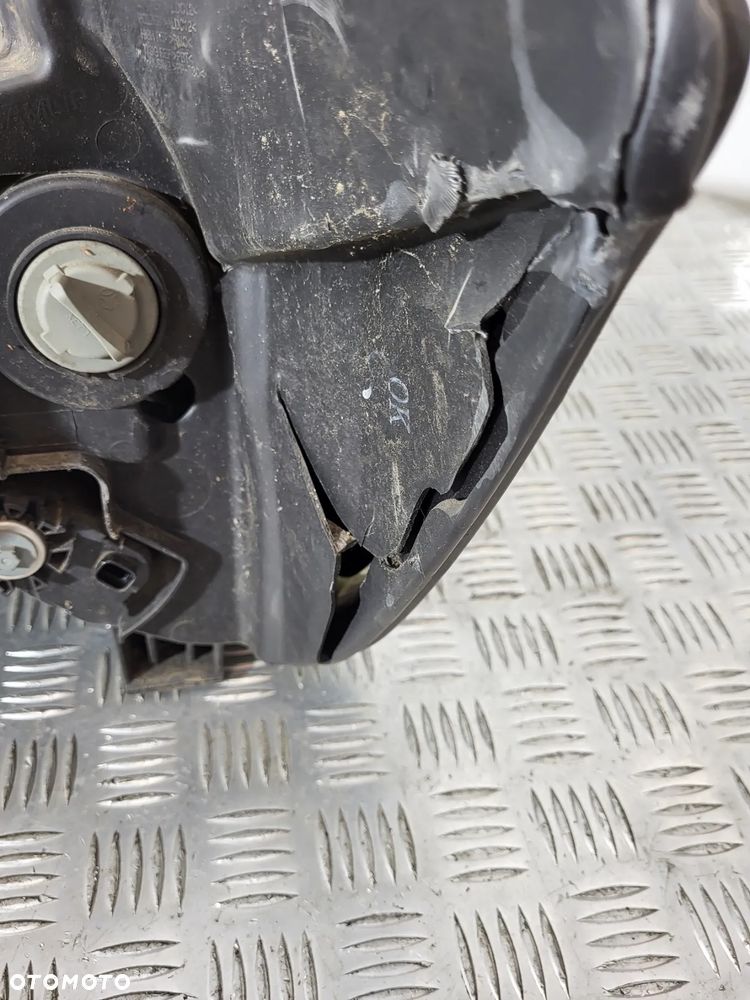 Hyundai H350 Lampa Lewa Prawa Przód - 22