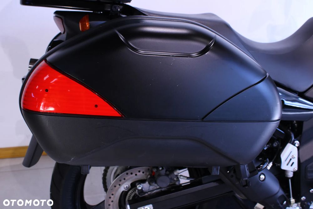 Suzuki DL - 16