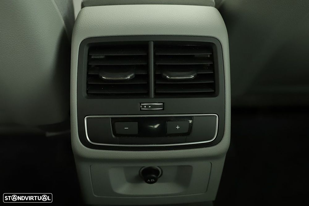 Audi A4 3.0 TDI V6 quattro Design Tiptronic - 23