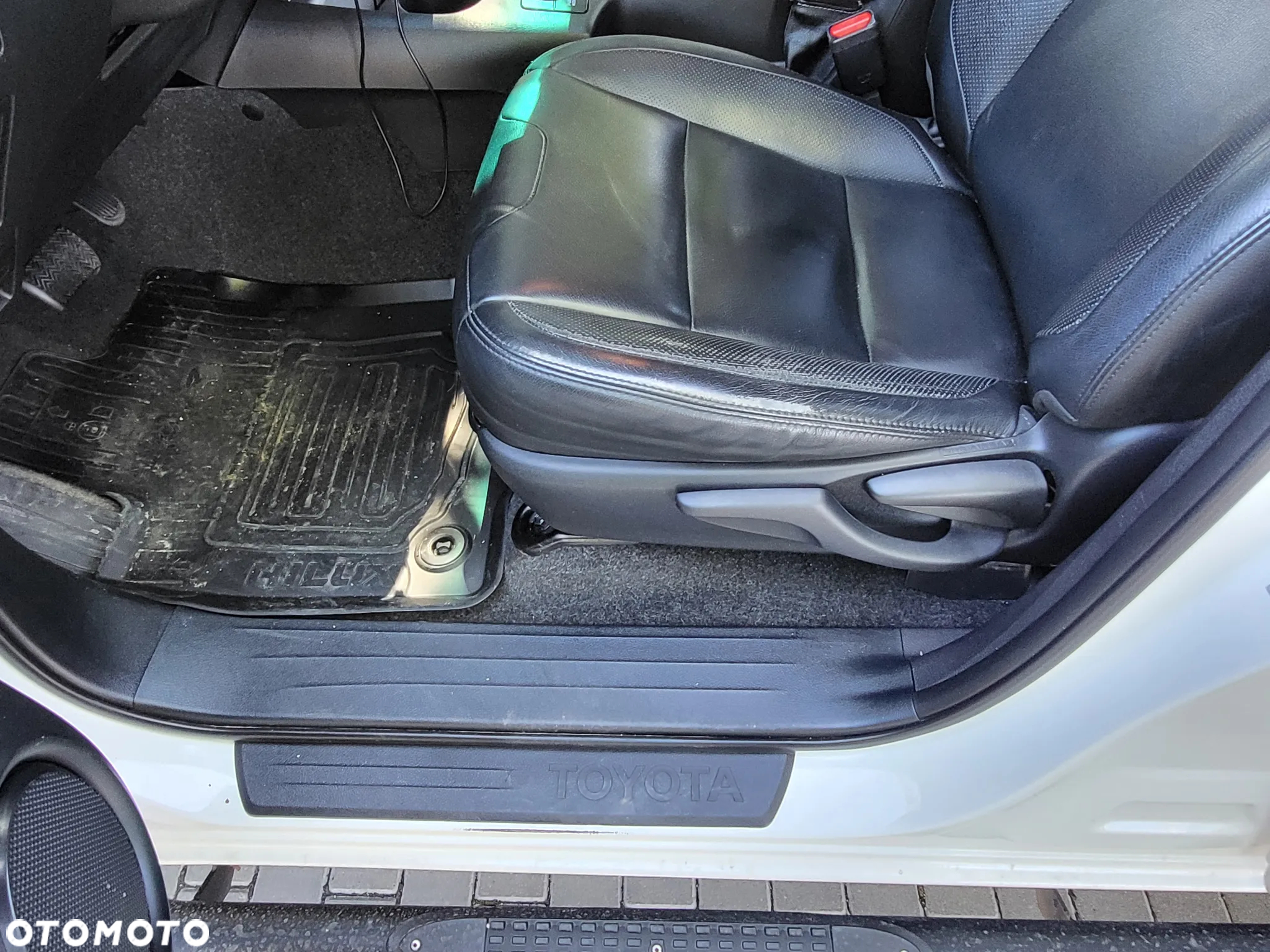 Toyota Hilux 2.4 D-4D Double Cab SR 4x4 - 20