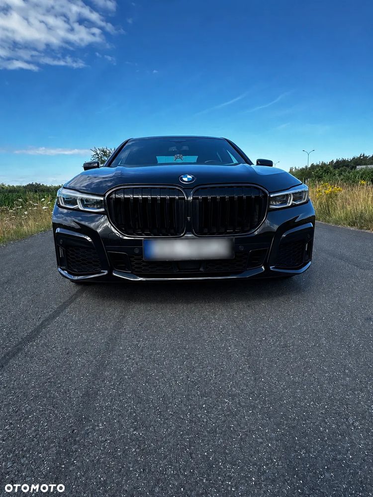 BMW Seria 7 750i xDrive - 3