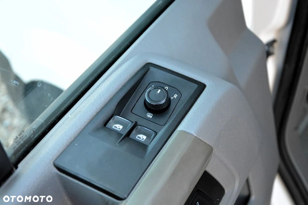 Volkswagen Crafter - 12