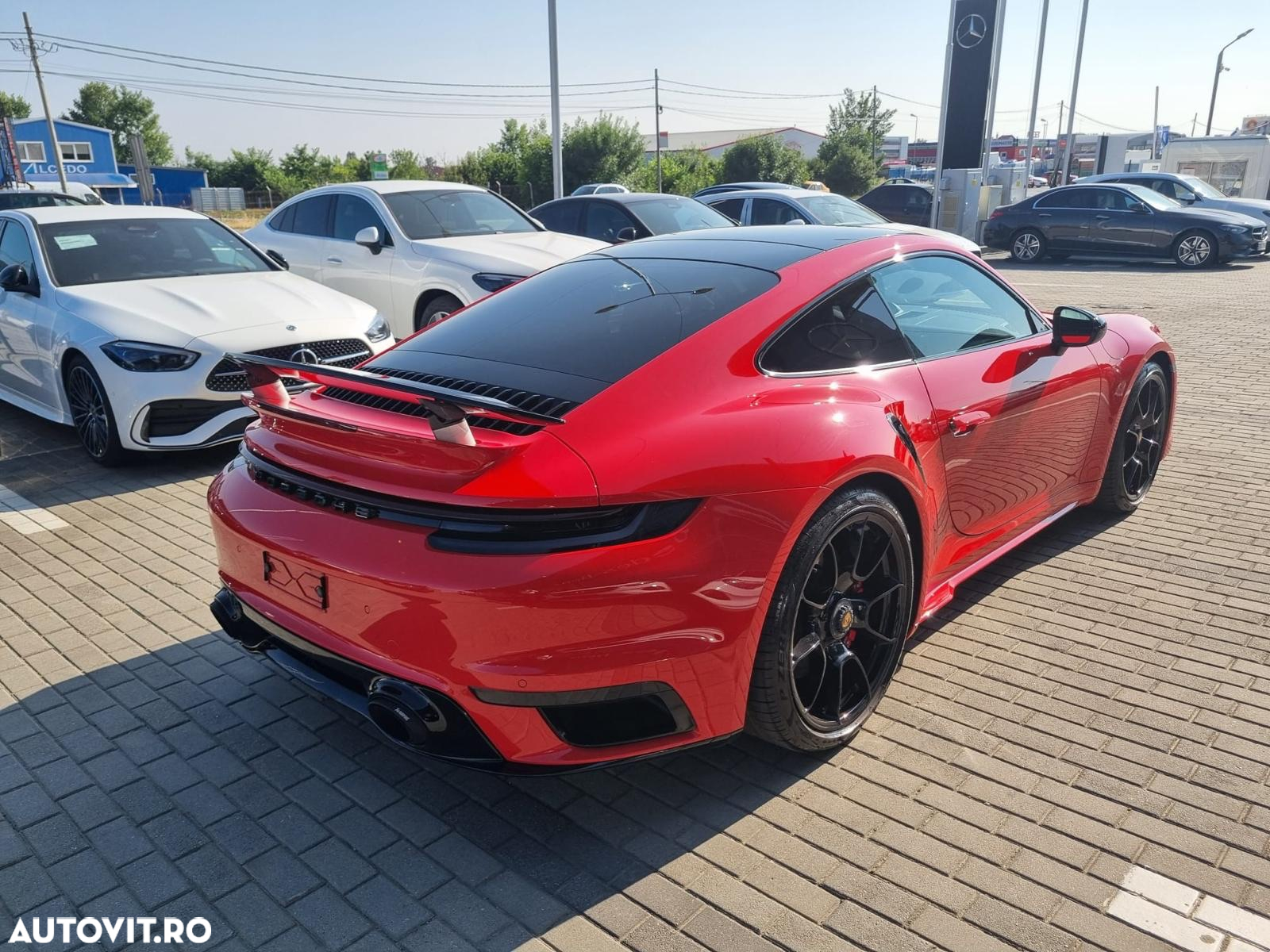 Porsche 911-TURBO-S - 2