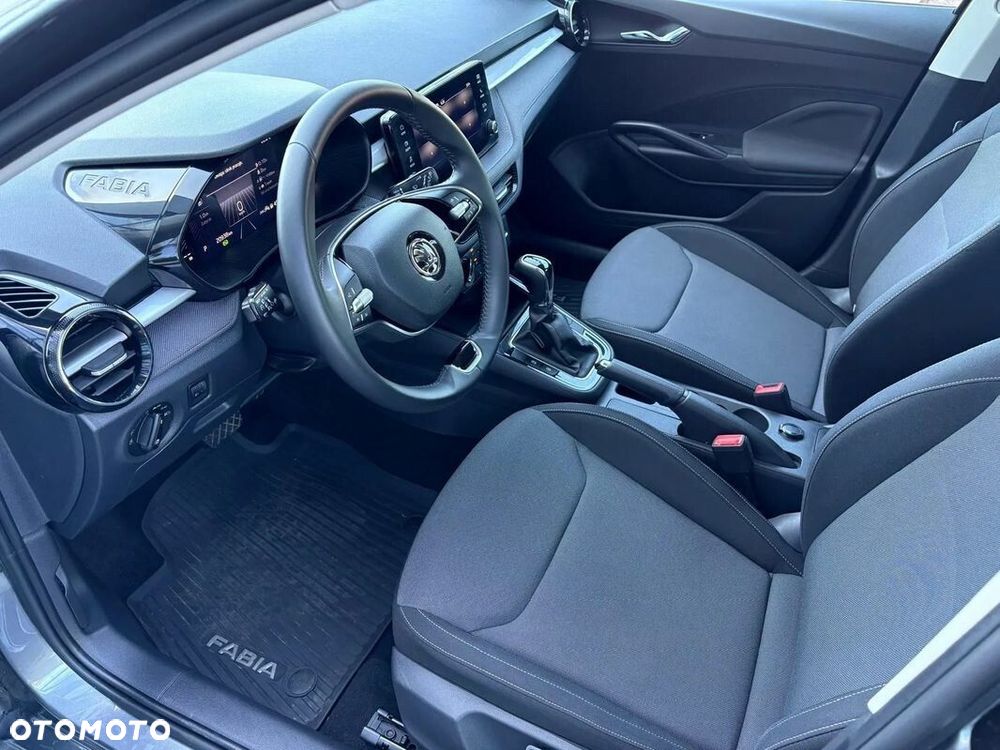 Skoda Fabia 1.0 TSI Selection DSG - 19