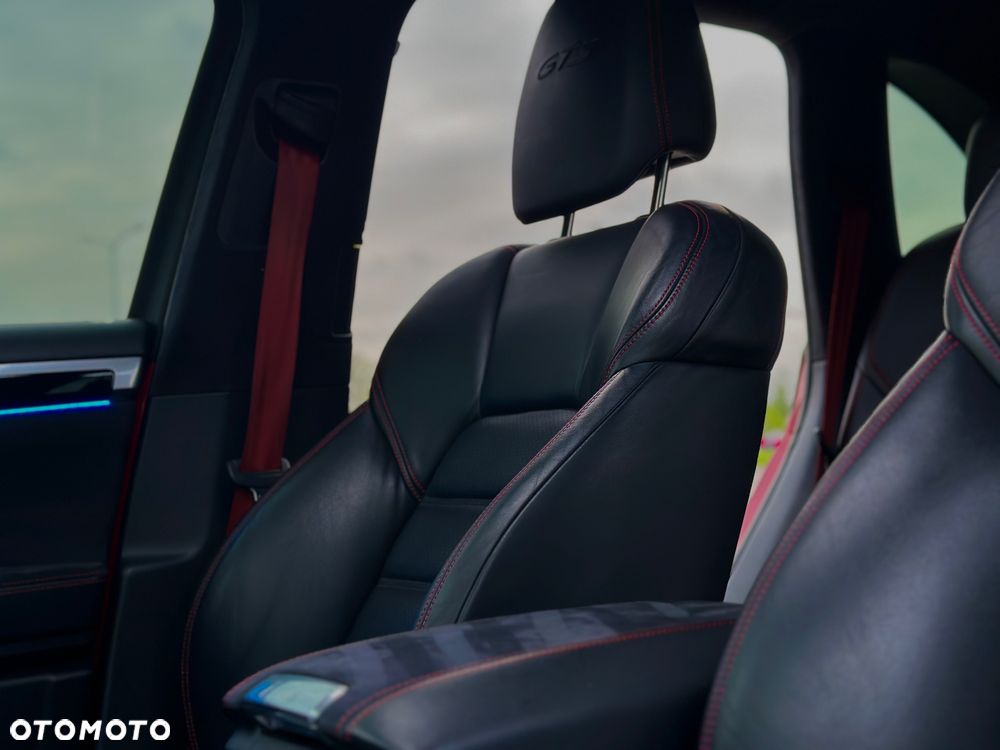 Porsche Cayenne GTS - 16