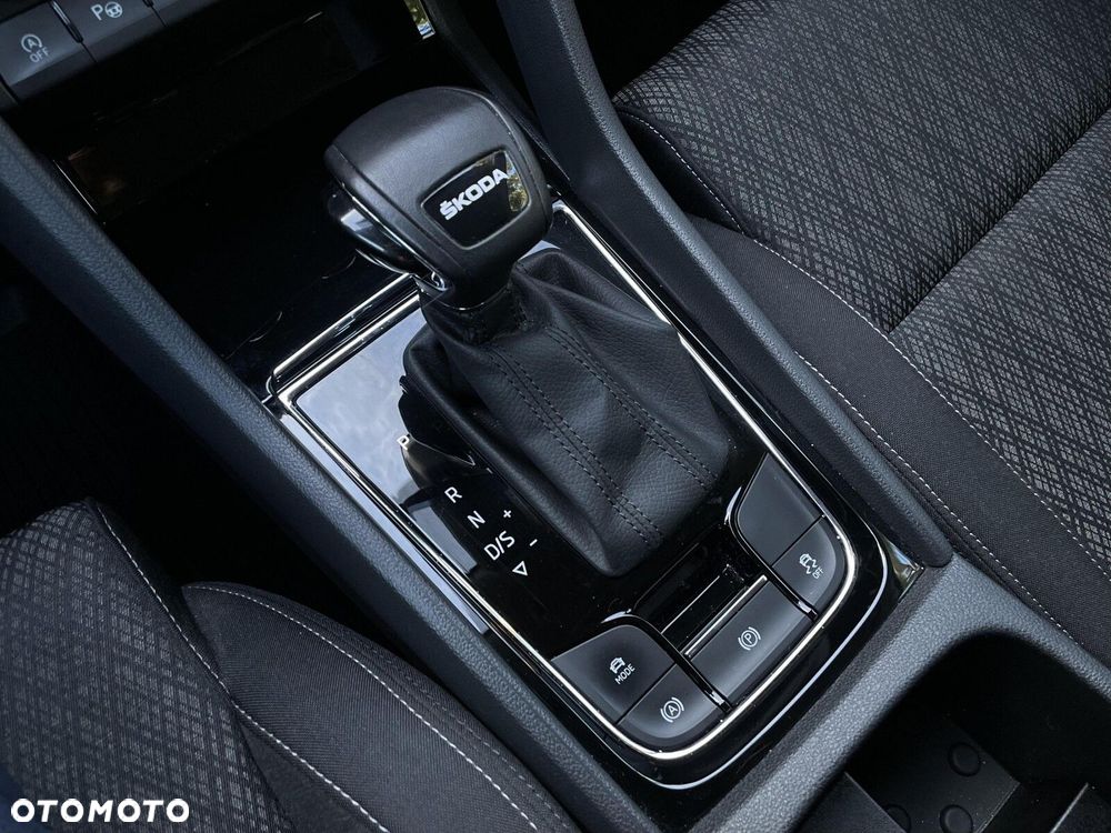 Skoda Karoq 1.5 TSI ACT Style DSG - 17