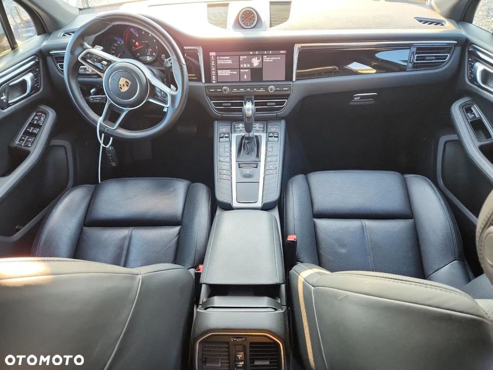 Porsche Macan - 8