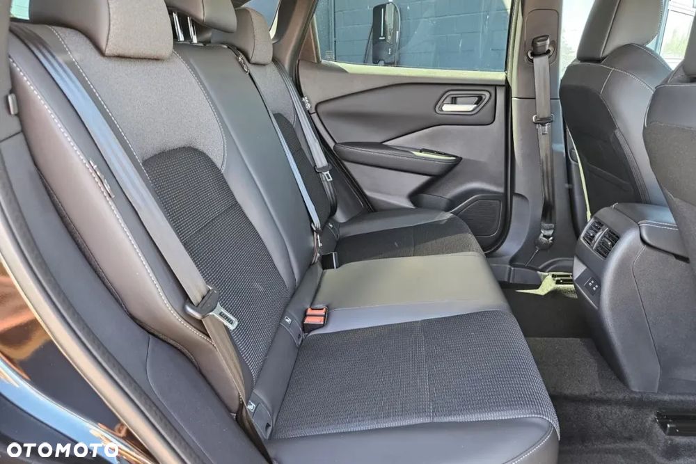 Nissan Qashqai 1.3 DIG-T MHEV N-Connecta Xtronic - 12