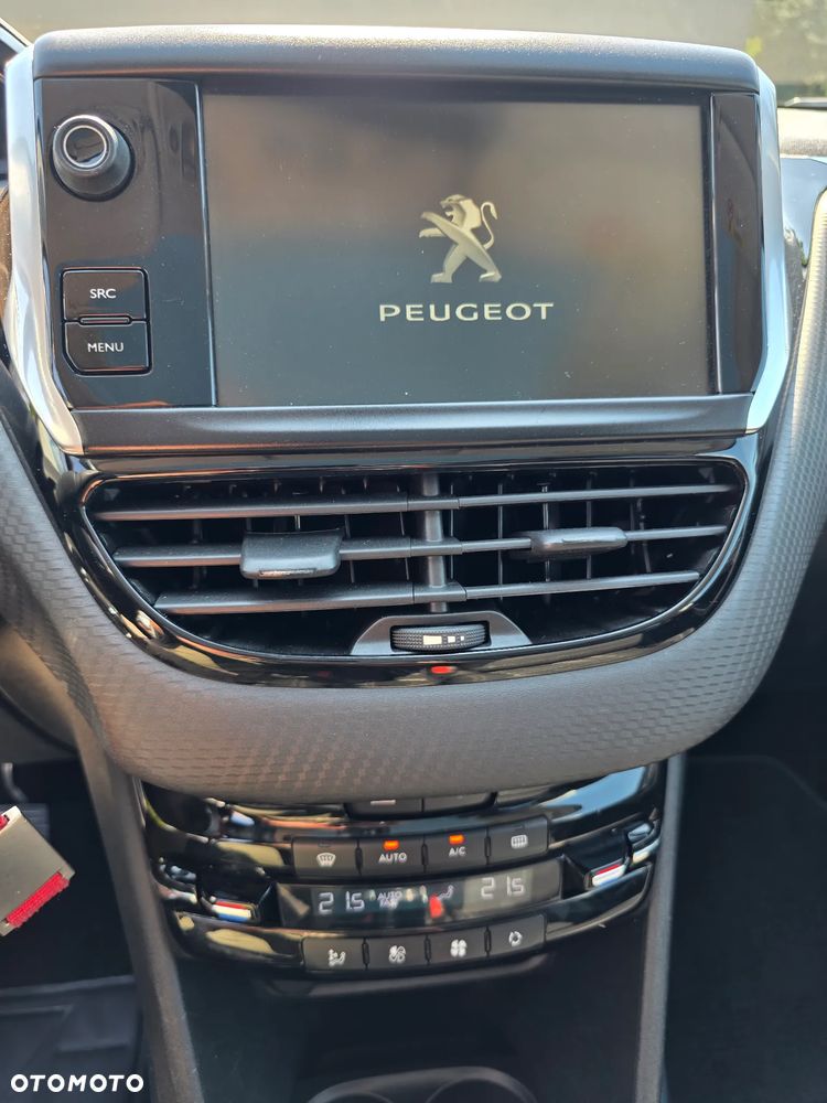 Peugeot 2008 1.6 BlueHDi Allure - 16