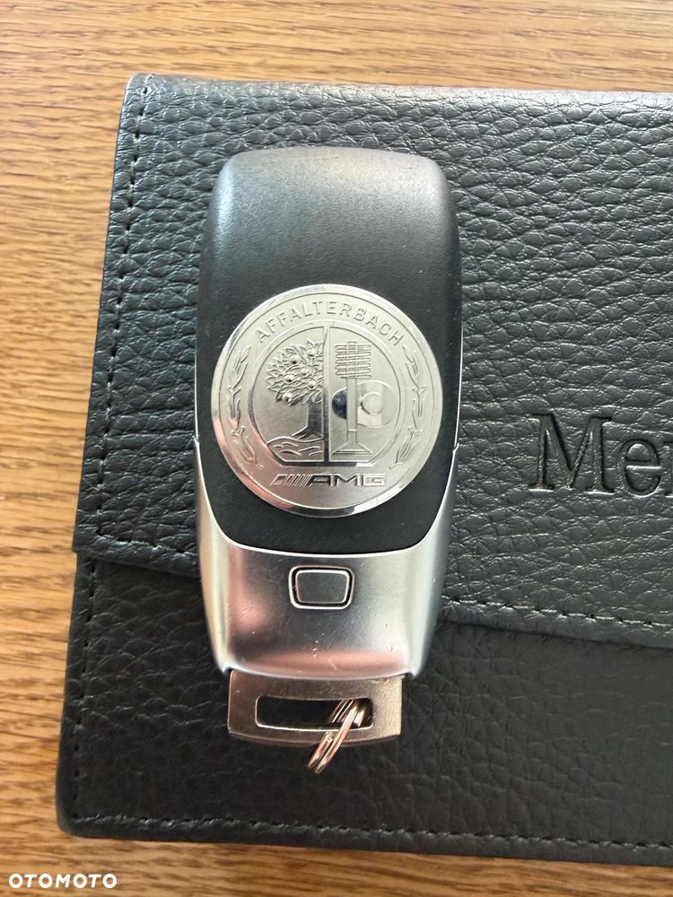 Mercedes-Benz GLB 200 d 4-Matic Progressive 8G-DCT - 34