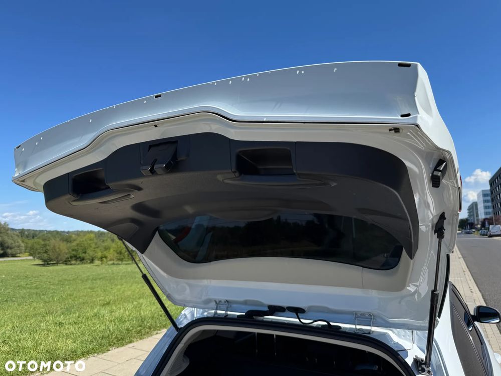 Ford Focus 1.5 TDCi SYNC Edition - 22