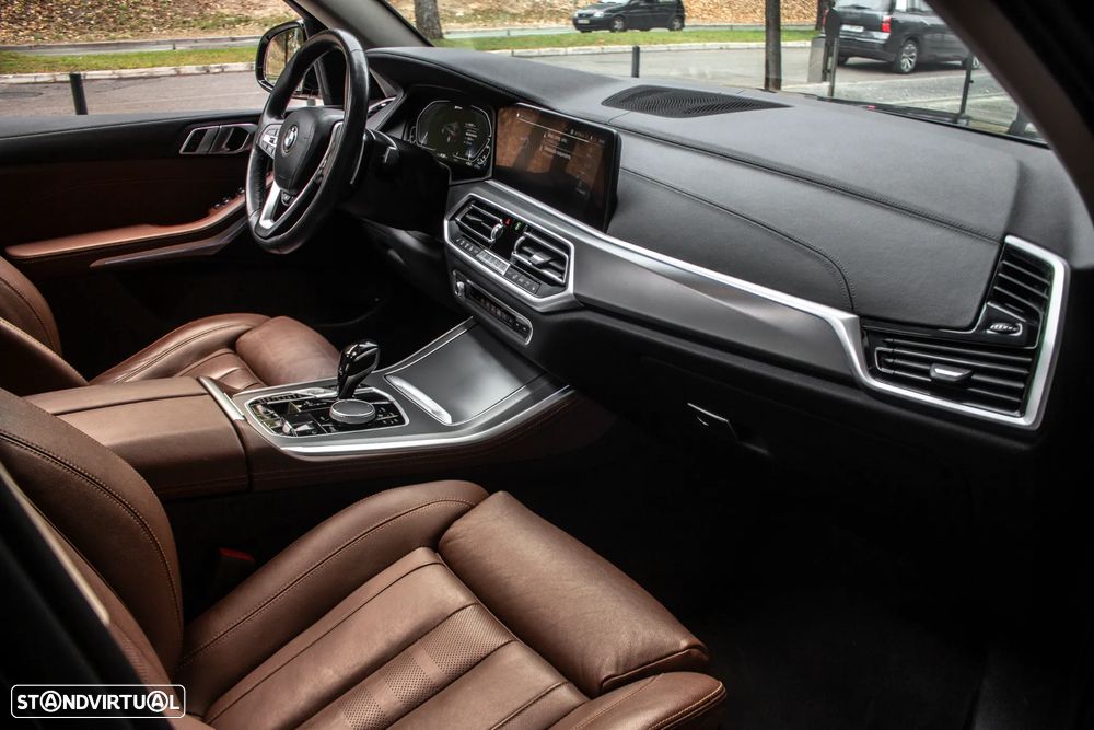 BMW X5 xDrive45e - 24
