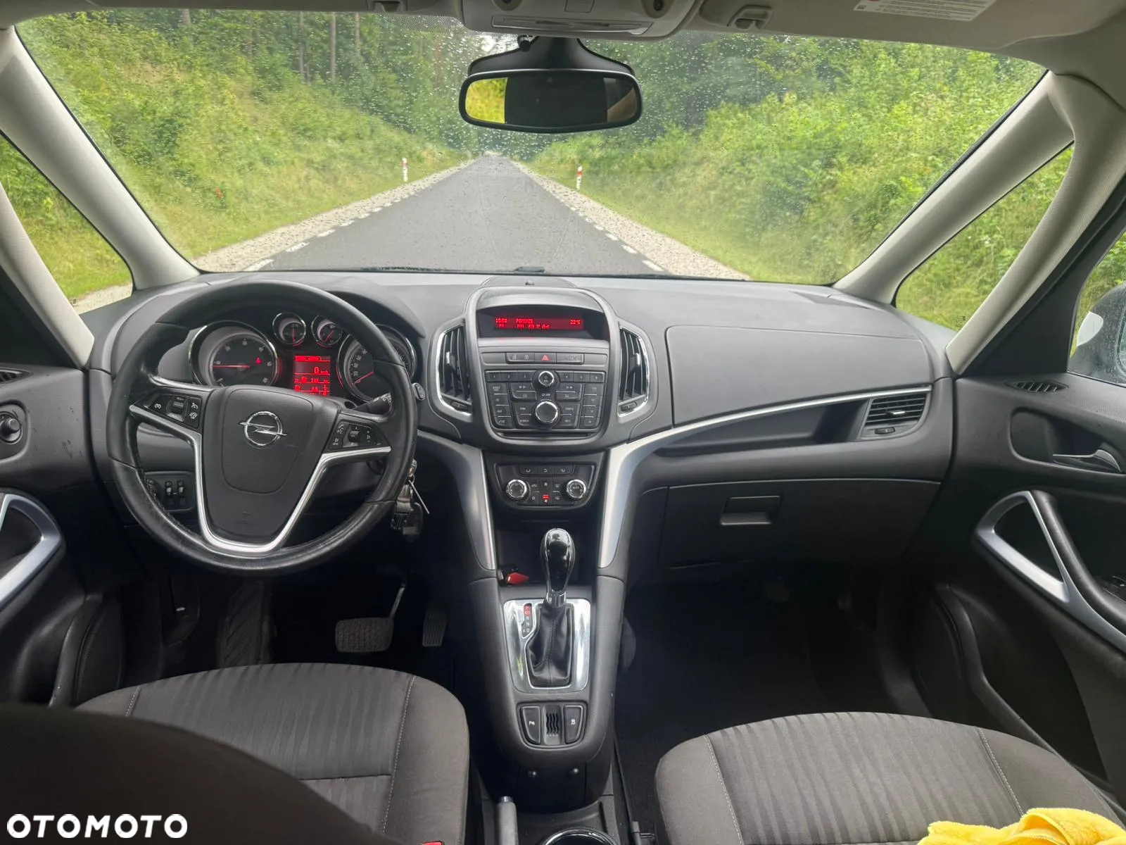 Opel Zafira 2.0 CDTI Enjoy - 10