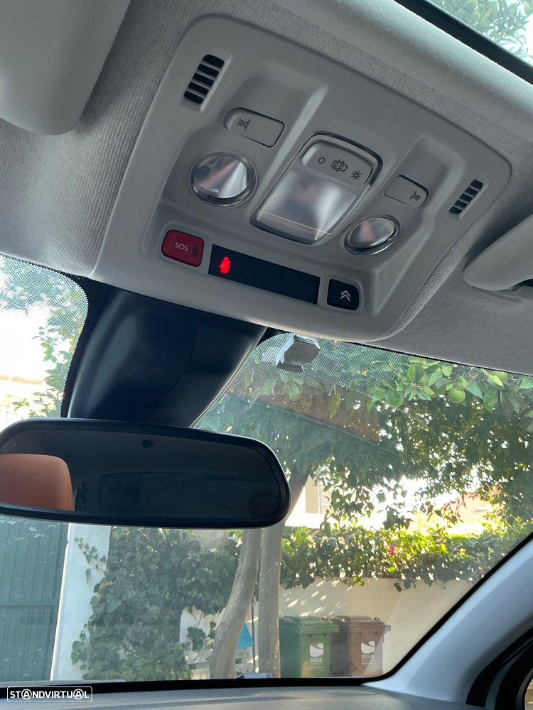 Citroën C3 1.2 PureTech Shine - 14