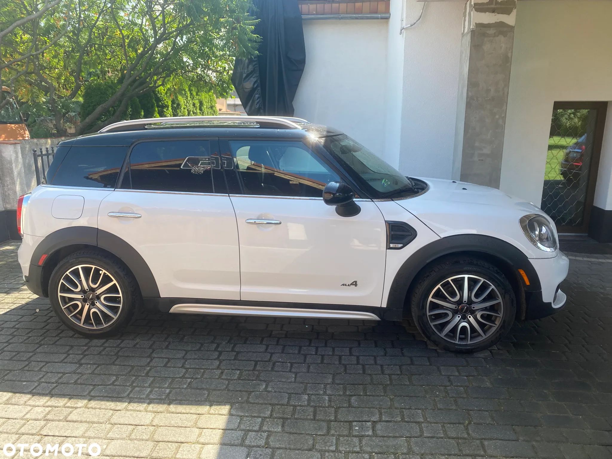 MINI Countryman - 1