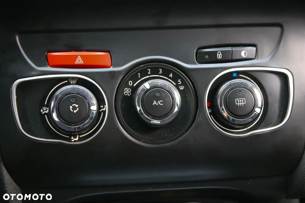 Citroën C4 VTi 120 Exclusive - 24